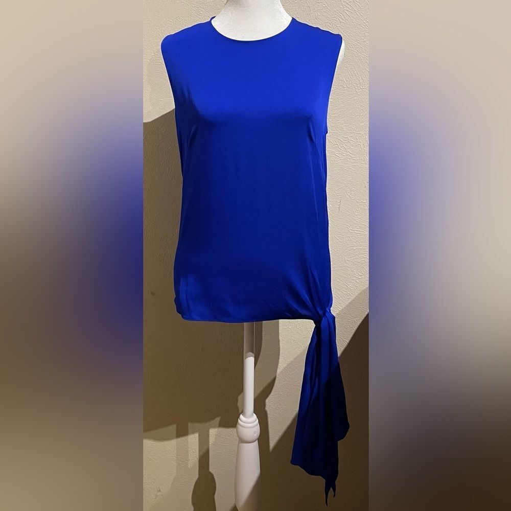 Milly Women’s Size 4 / 6 Royal Blue Silk Blend Sleeveless Top Side Tie Keyback - Picture 2 of 10